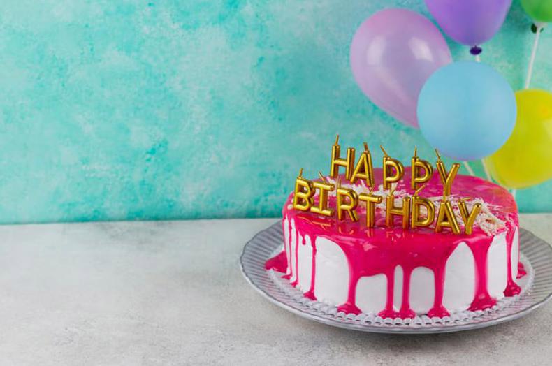 Tort urodzinowy –  idealny deser na uroczyste okazje